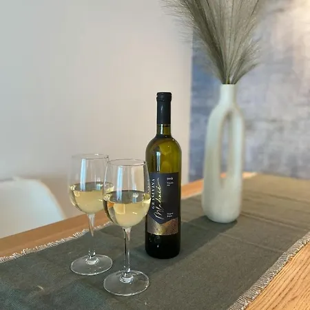 Portview Apartmán *