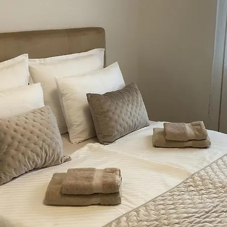 Portview Apartmán *
